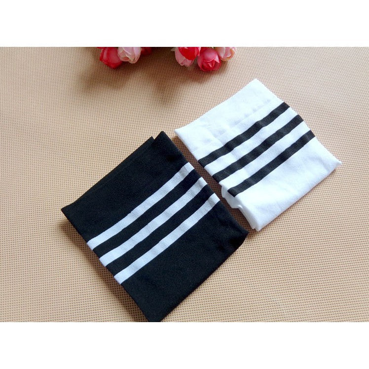 2 Lines - White High Socks