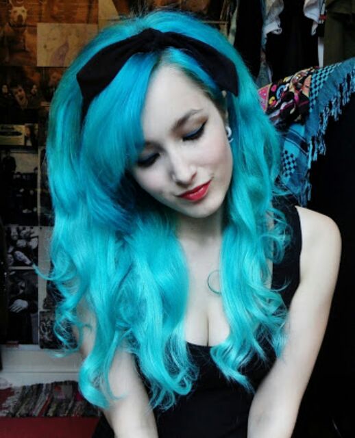 Atomic Turquoise ✌︎︎ Manic Panic Hair Dye